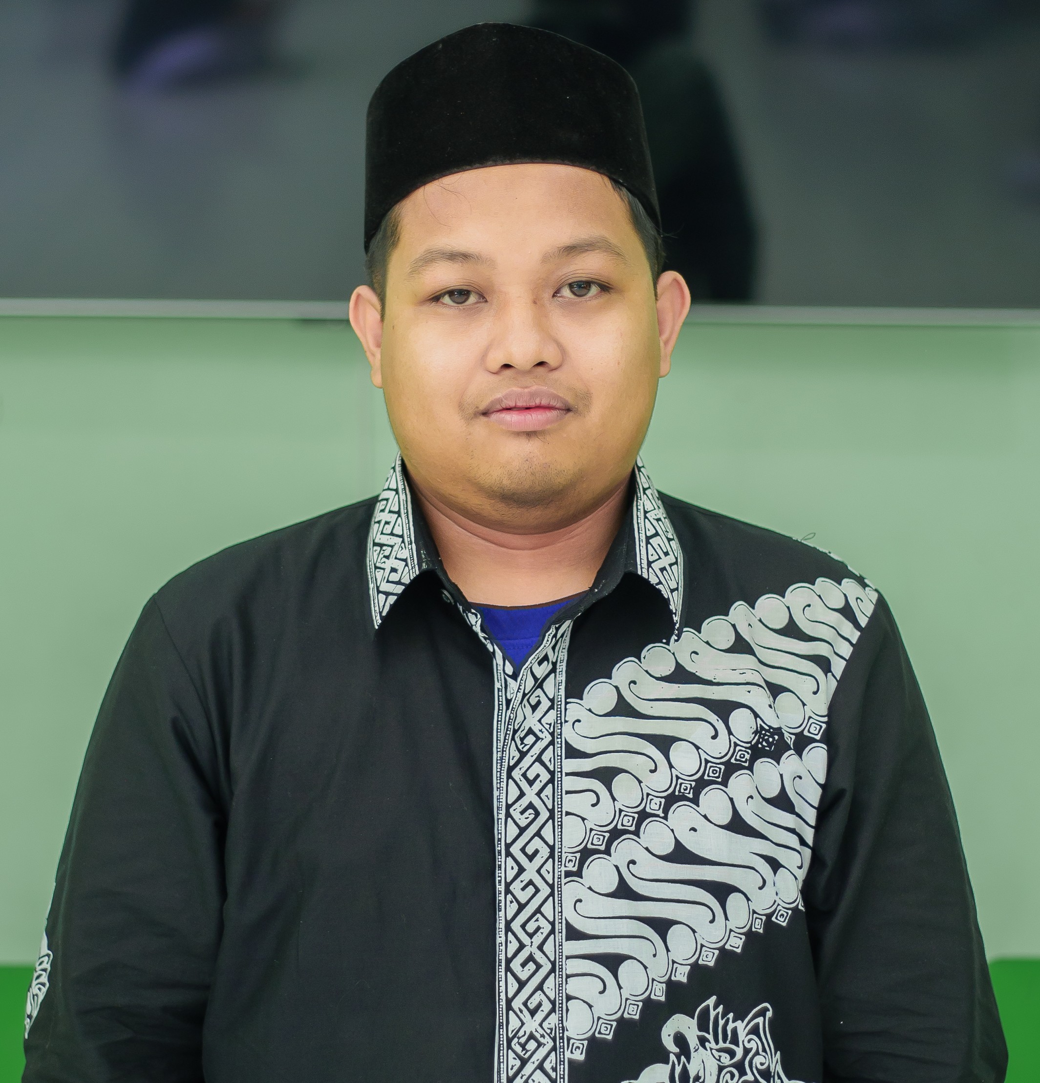 Asysyarofil Anam, S. E